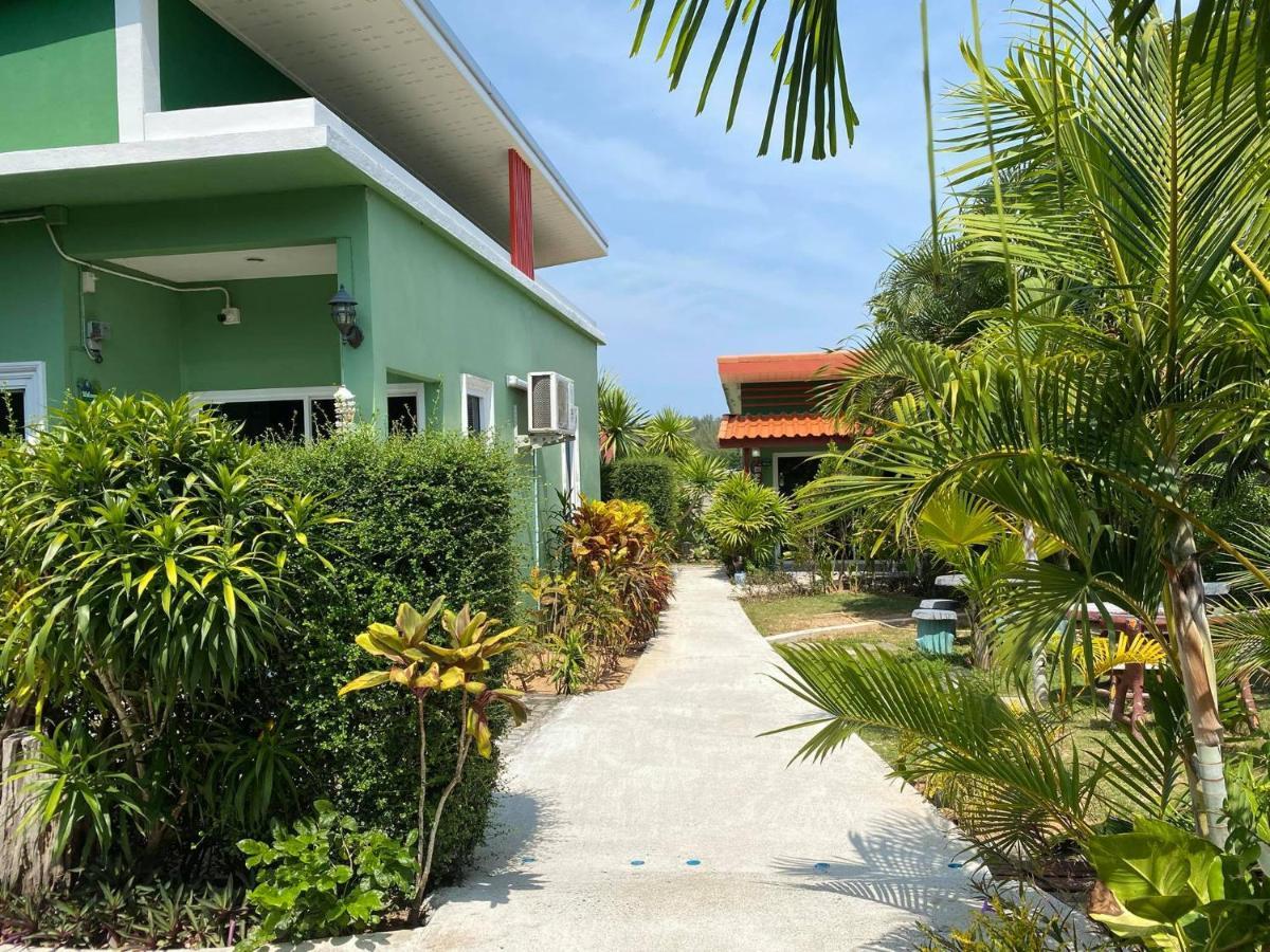 Suntalee House Hotel Nai Yang-stranden Eksteriør billede