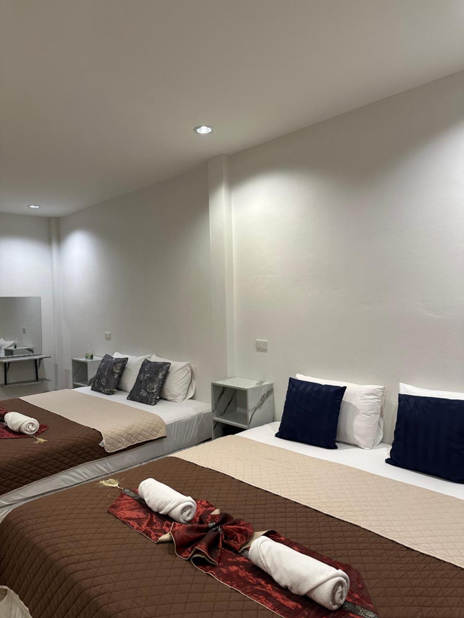 Suntalee House Hotel Nai Yang-stranden Eksteriør billede