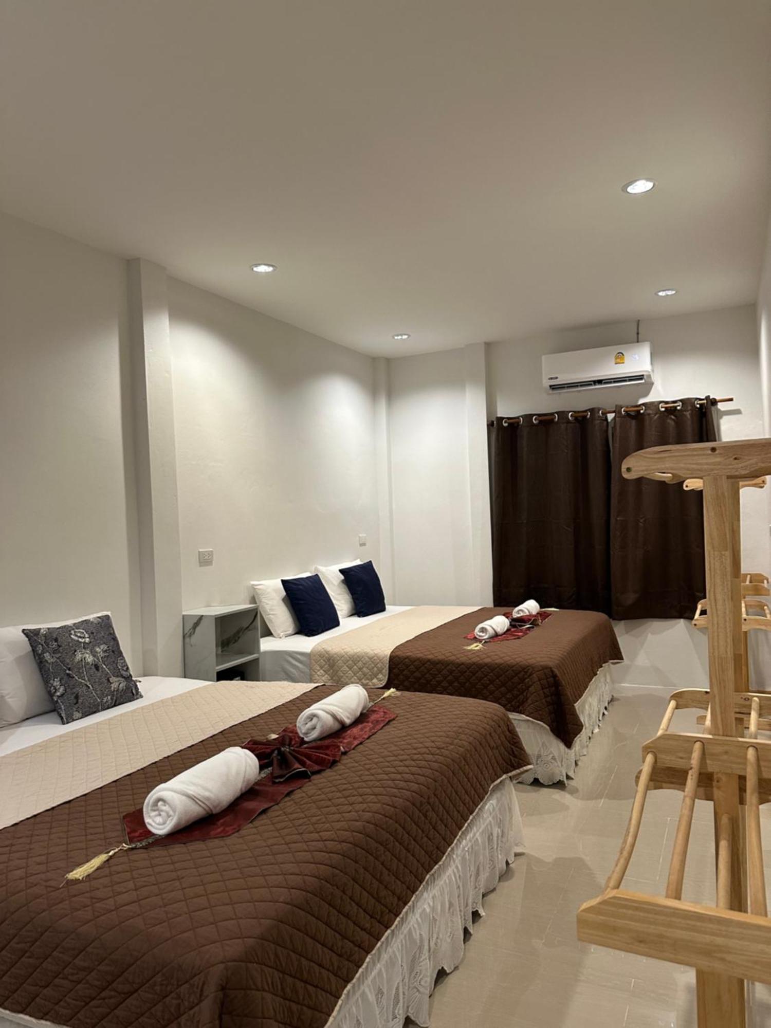 Suntalee House Hotel Nai Yang-stranden Eksteriør billede